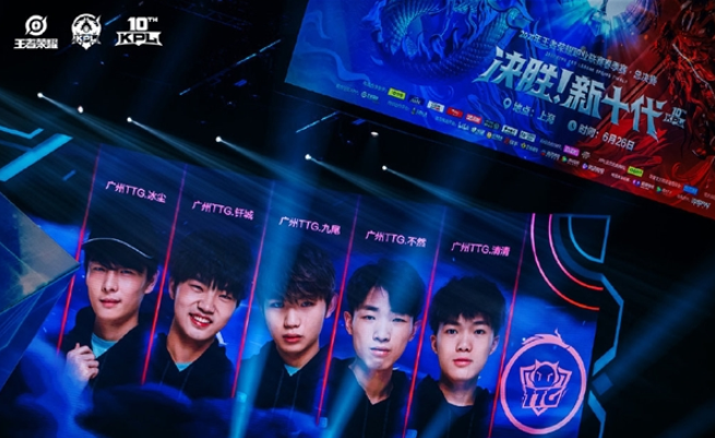 尽管中国足 尽管中国足